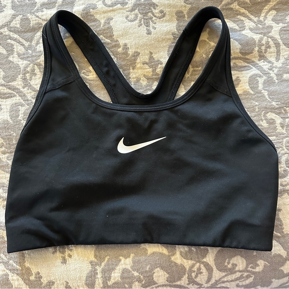 Black Nike jog bra